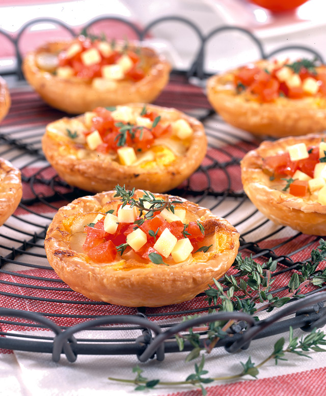 Mini apertief-quiches met Vacherin Fribourgeois AOP