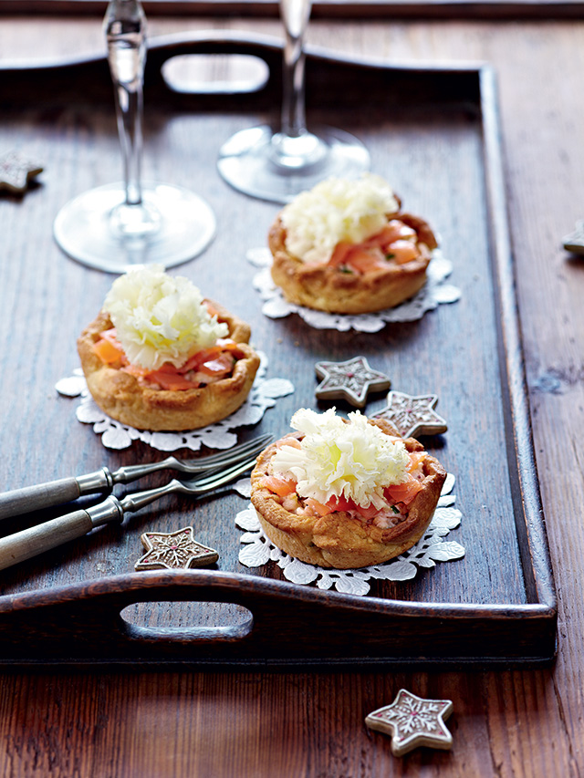 Taartjes met Tête de Moine AOP en gerookte zalm