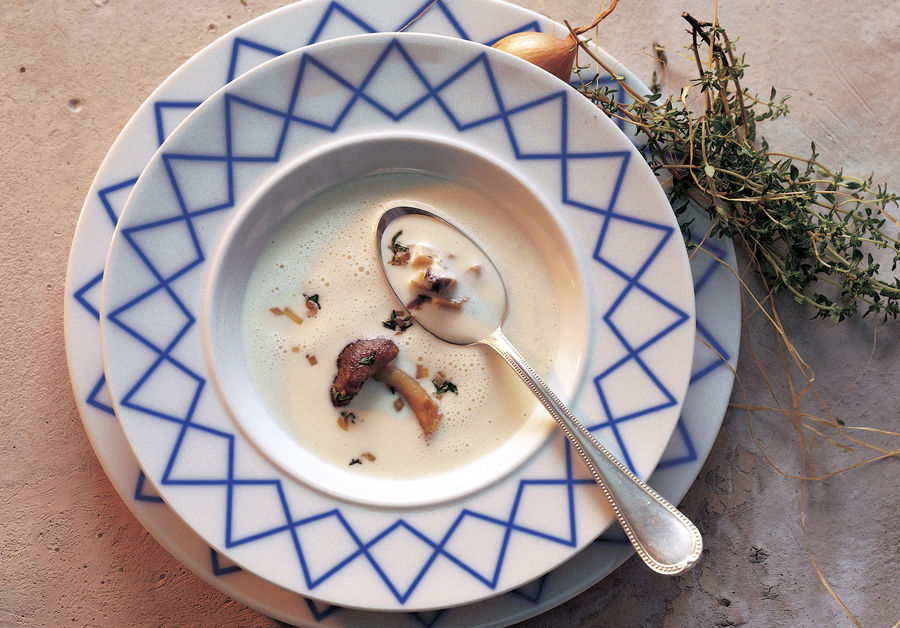 Vacherin-soep met gebakken eekhoorntjesbrood